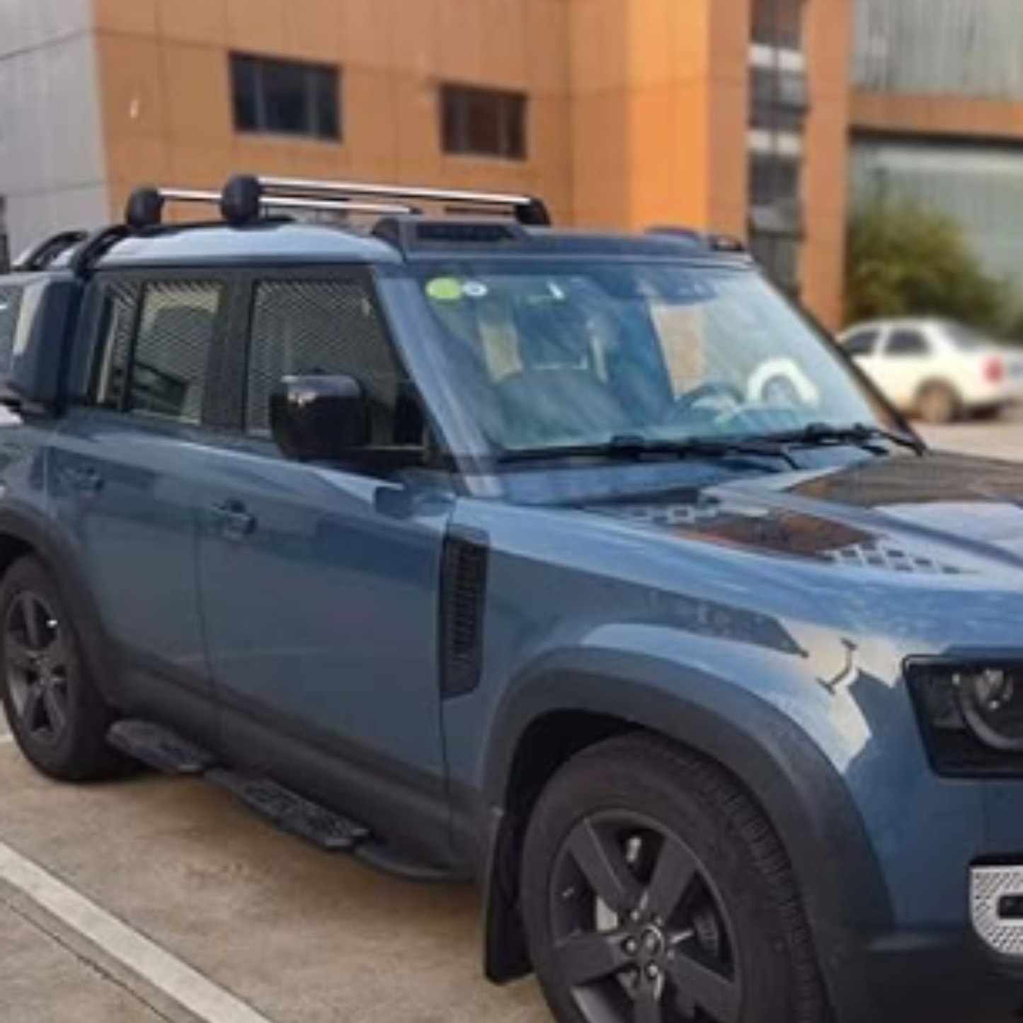 Roof rack cross bar - Defender