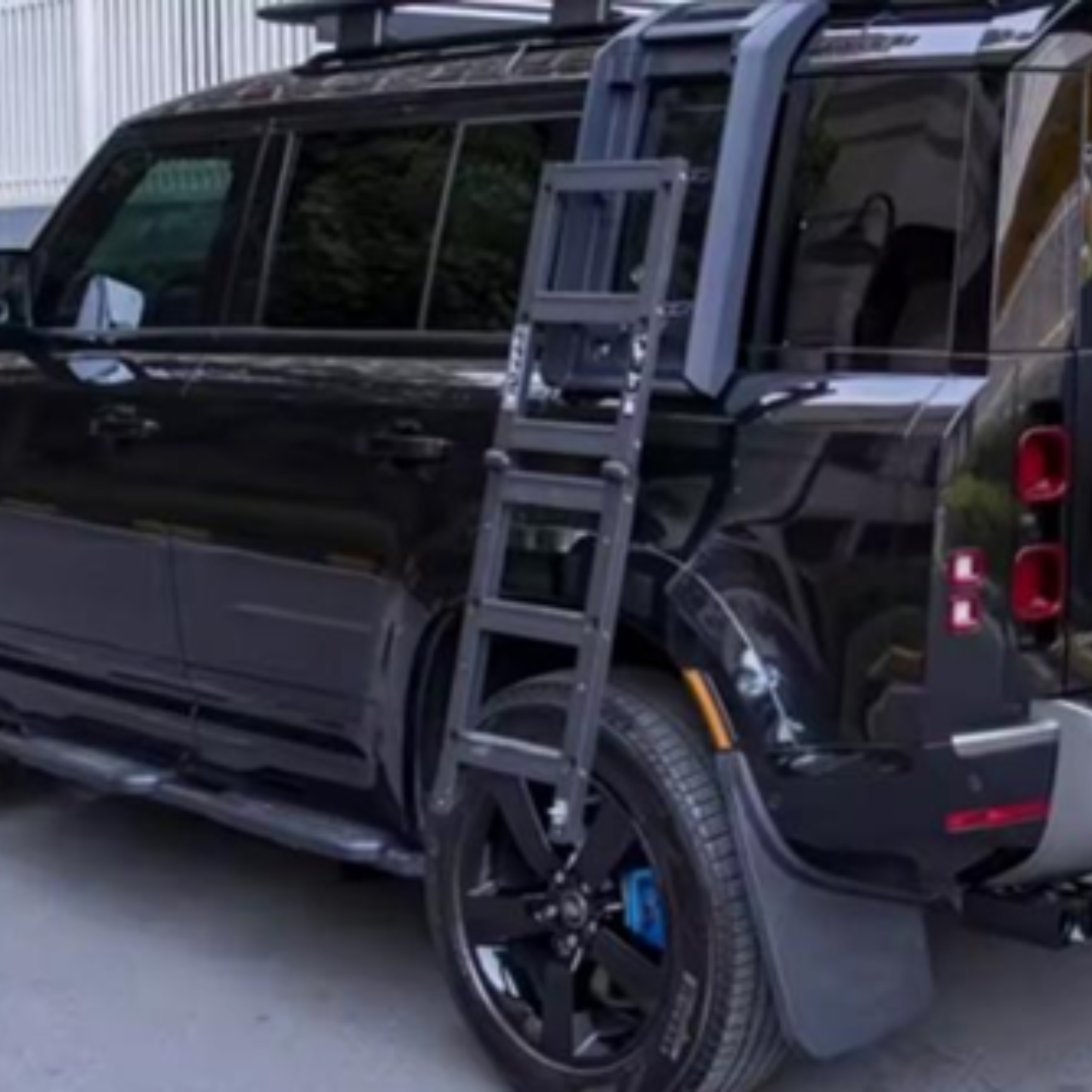 Foldable Ladder Roof Step Ladder Off - Defender