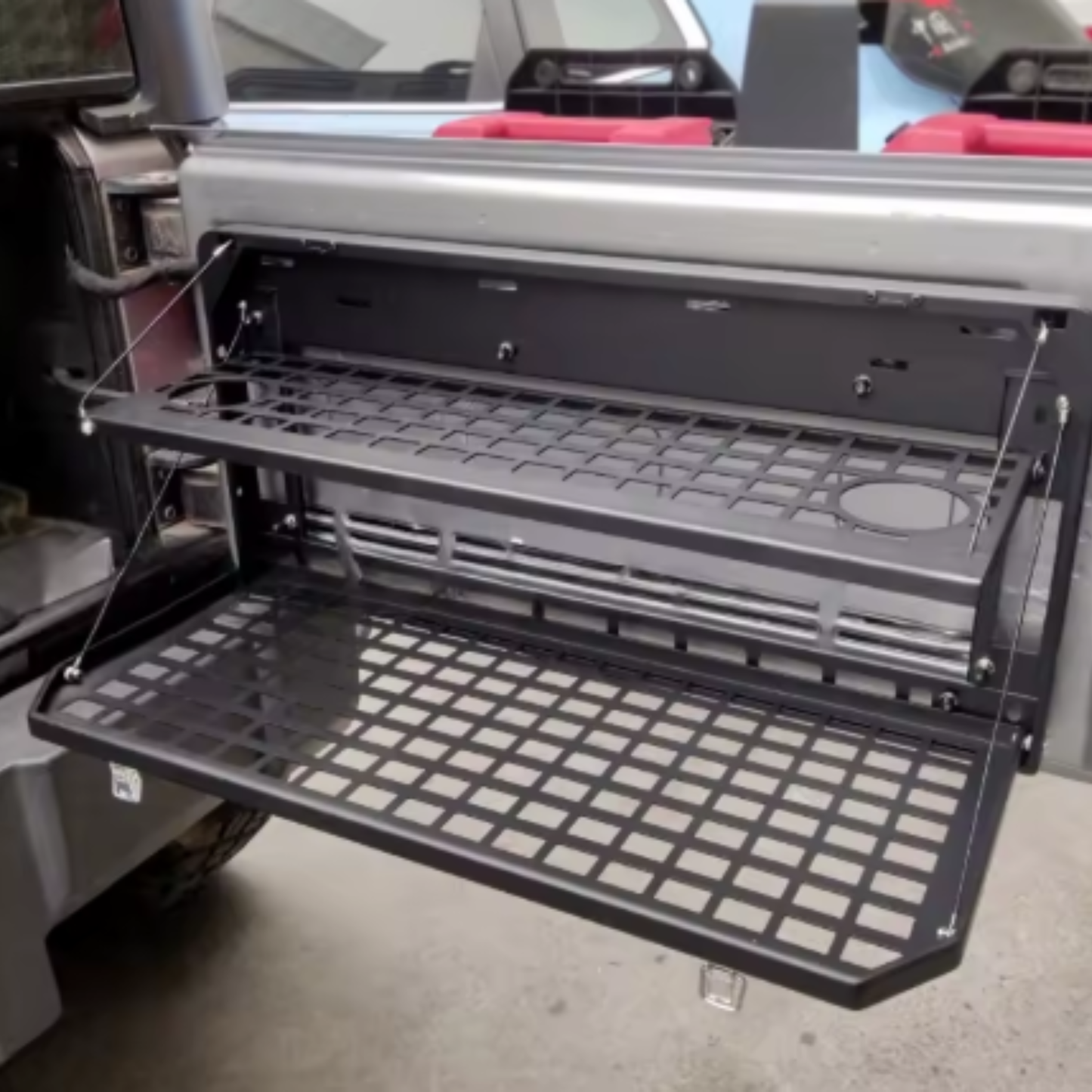 modified multi-function double-layer workbench - Tank 300